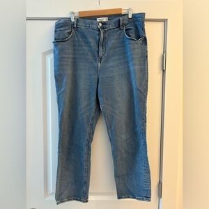 Abercrombie & Fitch Curve Love, The Ankle Straight Ultra High Rise